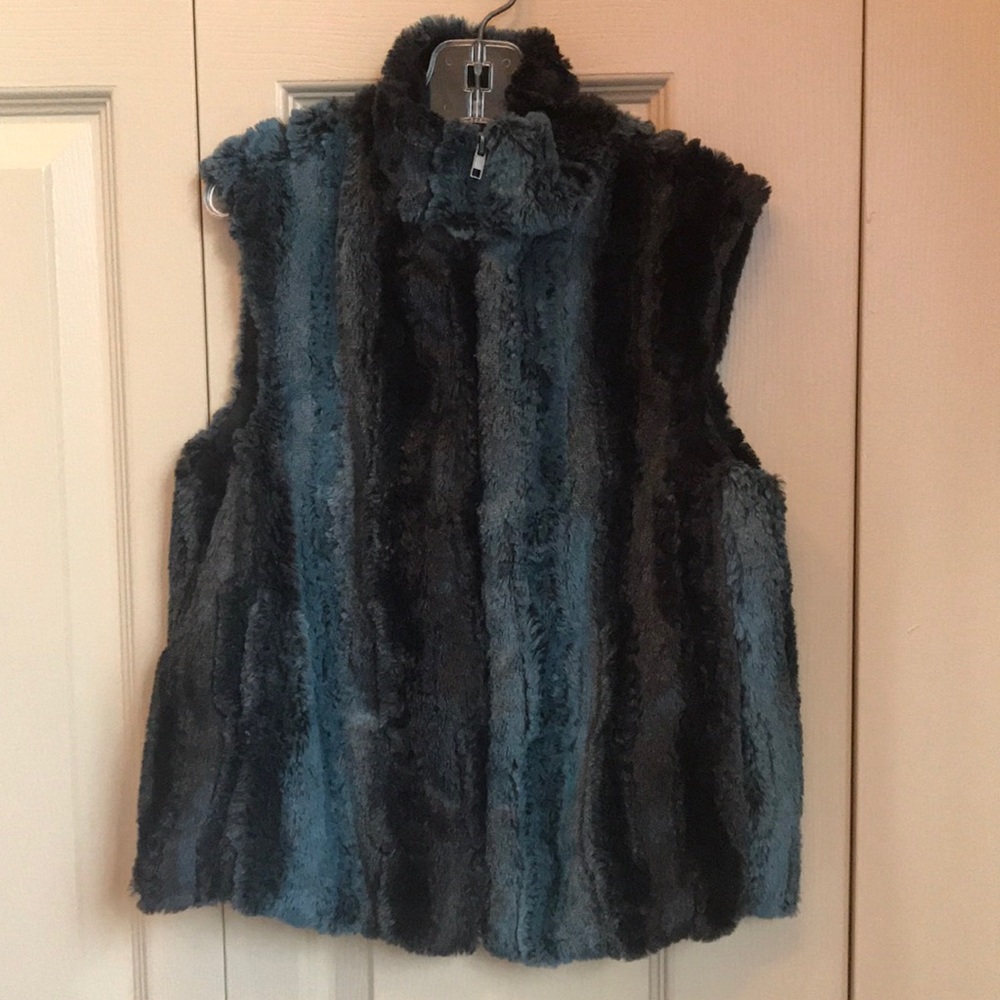 Girls faux fur vest
